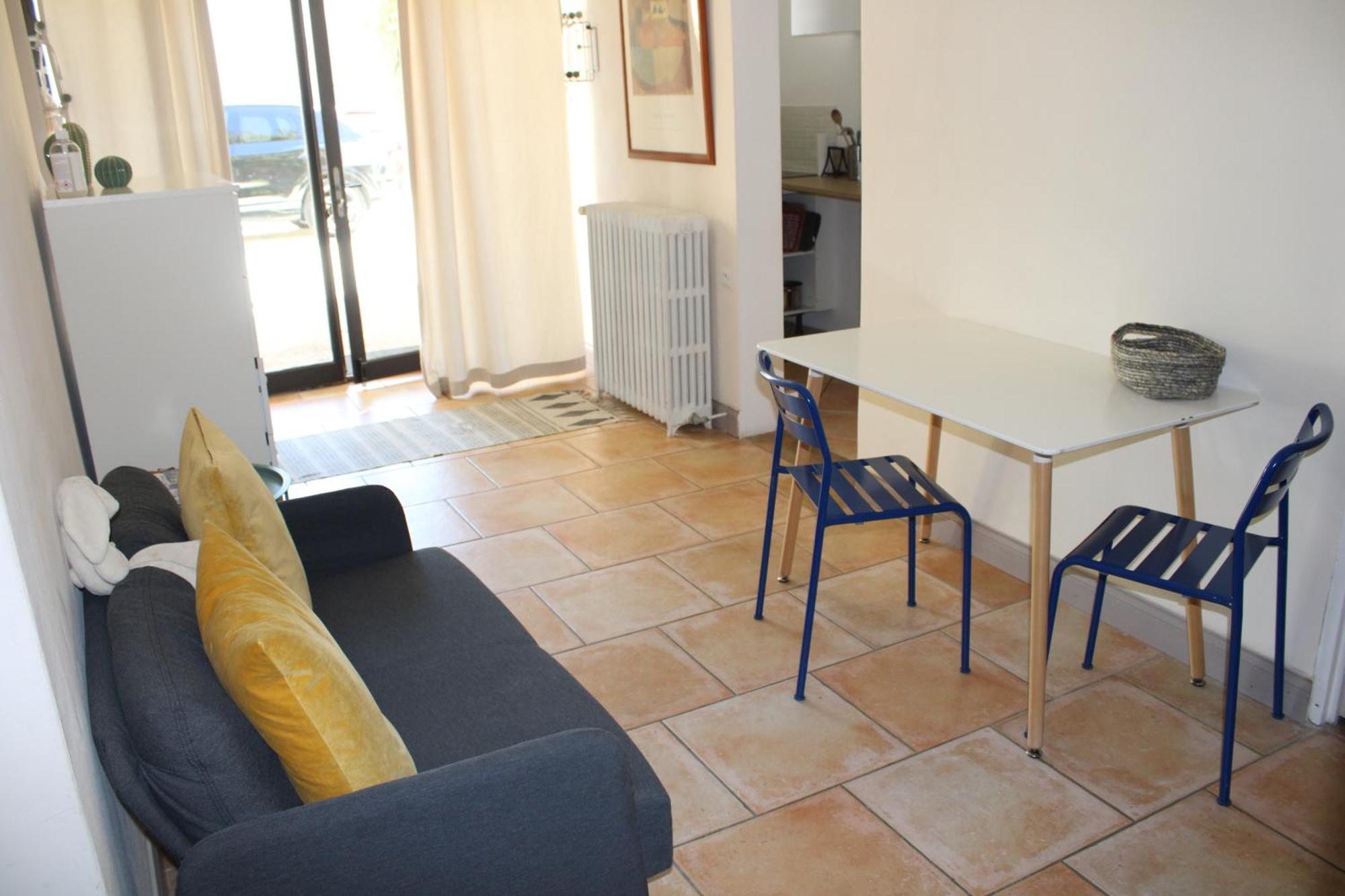 Agreable Appartement P2 Centre Ville Au Calme. 尼姆 外观 照片